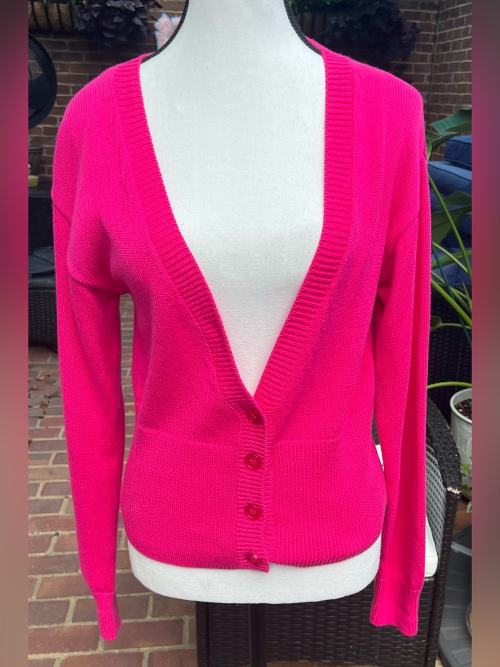 525 America Women’s 100% Cotton Jenny Cropped Cardi in Shocking Pink Streetwear